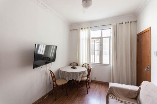 Sala de apartamento para alugar com 2 quartos, 68m² em Maracanã, Rio de Janeiro