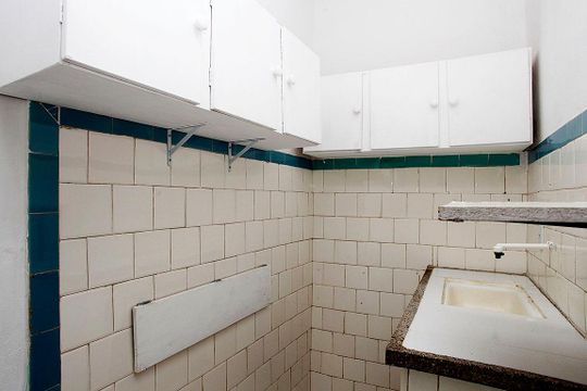 Cozinha de apartamento para alugar com 1 quarto, 40m² em Centro Histórico, Porto Alegre