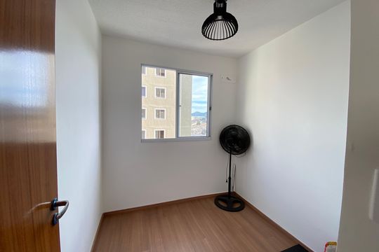 Apartamento à venda com 2 quartos, 35m² em Del Castilho, Rio de Janeiro