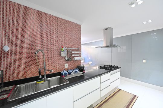Cozinha de casa à venda com 3 quartos, 120m² em Bosque da Saúde, São Paulo