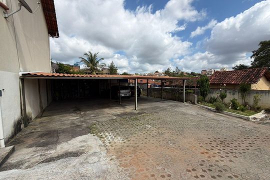 Área externa de casa à venda com 2 quartos, 100m² em Céu Azul, Belo Horizonte