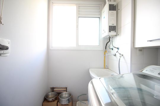 Área de Serviço de apartamento para alugar com 2 quartos, 50m² em Parque Reboucas, São Paulo
