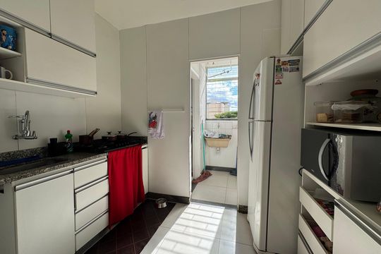Cozinha de apartamento à venda com 3 quartos, 69m² em Manacás, Belo Horizonte