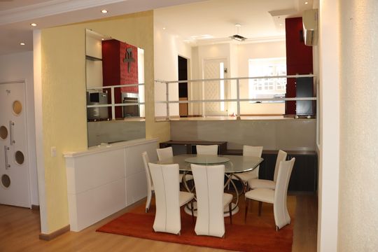 Casa de Condomínio para alugar com 4 quartos, 270m² em Jardim Barbacena, Cotia