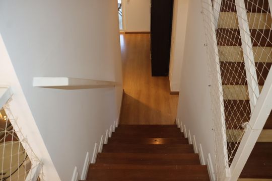 Casa de Condomínio para alugar com 4 quartos, 270m² em Jardim Barbacena, Cotia