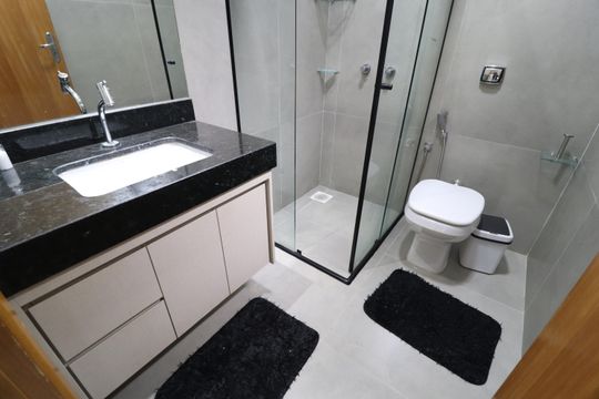 Banheiro do Quarto 2 de casa para alugar com 2 quartos, 70m² em Flamboyant, Uberlândia