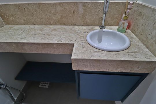 Lavabo de casa para alugar com 2 quartos, 70m² em Flamboyant, Uberlândia