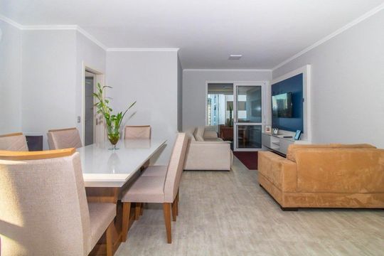Sala de apartamento à venda com 3 quartos, 113m² em Chácara das Pedras, Porto Alegre