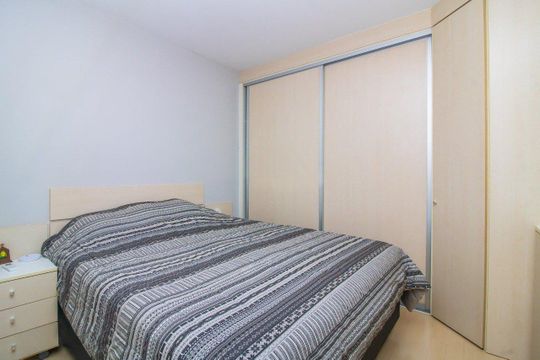 Suíte de apartamento à venda com 3 quartos, 113m² em Chácara das Pedras, Porto Alegre