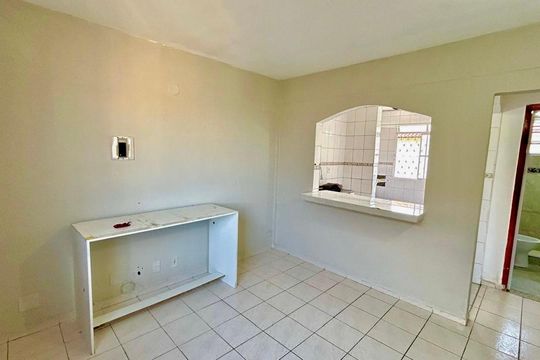 Sala de apartamento para alugar com 2 quartos, 50m² em Parque Maria Helena, Guarulhos