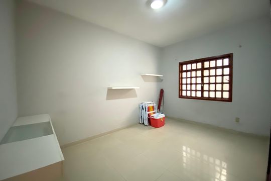 Quarto 1 de casa para alugar com 3 quartos, 300m² em Niteroi, Betim