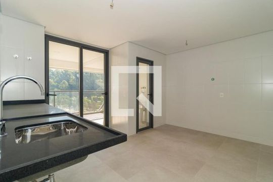 Cozinha de apartamento à venda com 3 quartos, 196m² em Várzea de Baixo, São Paulo