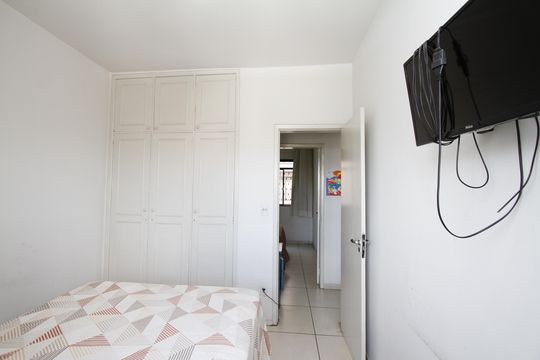 Apartamento à venda com 3 quartos, 80m² em João Pinheiro, Belo Horizonte