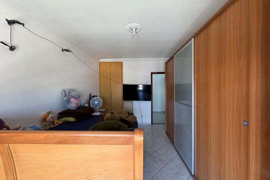 Casa para alugar com 4 quartos, 220m² em Vila Guedes, São Paulo