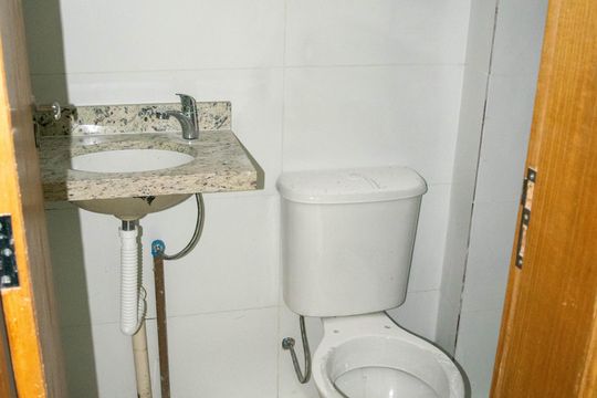 Banheiro de kitnet/studio à venda com 1 quarto, 25m² em Vila Esperança, São Paulo