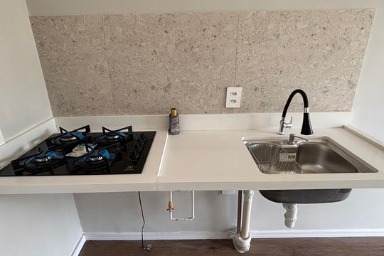 Sala/Cozinha de apartamento à venda com 1 quarto, 30m² em Planalto Paulista, São Paulo
