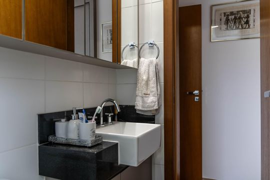 Apartamento à venda com 2 quartos, 137m² em Gutierrez, Belo Horizonte