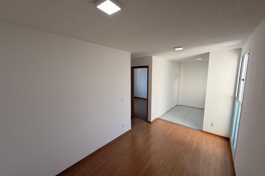 Sala de apartamento para alugar com 2 quartos, 40m² em Cecília, Viamão