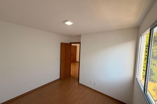 Quarto 2 de apartamento para alugar com 2 quartos, 40m² em Cecília, Viamão