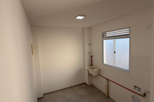 Cozinha de apartamento para alugar com 2 quartos, 40m² em Cecília, Viamão