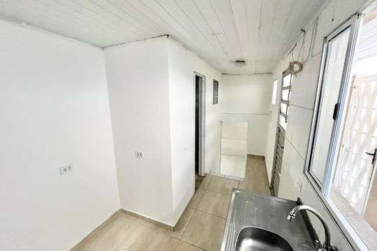 Cozinha de casa para alugar com 1 quarto, 40m² em Vila Diva, São Paulo