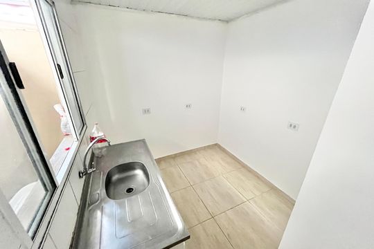 Cozinha de casa para alugar com 1 quarto, 40m² em Vila Diva, São Paulo