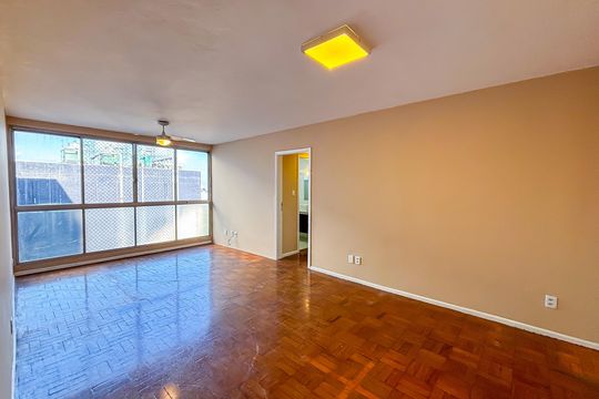 Apartamento para alugar com 2 quartos, 102m² em Cerqueira César, São Paulo