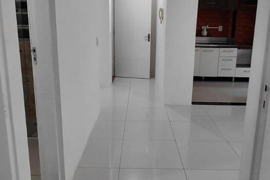 Sala de apartamento para alugar com 1 quarto, 48m² em Vila Jardim, Porto Alegre