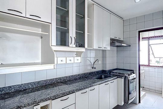 Cozinha de apartamento à venda com 2 quartos, 57m² em Vila Gomes Cardim, São Paulo