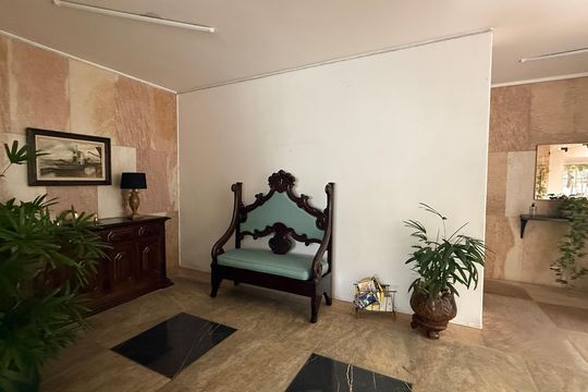 Hall de entrada de apartamento para alugar com 3 quartos, 105m² em Barra Funda, Guarujá