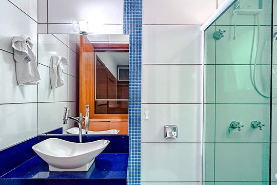 Banheiro da Suíte 3 de casa à venda com 4 quartos, 213m² em Penha de França, São Paulo