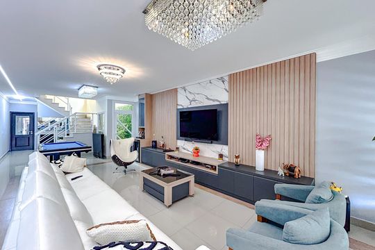 Sala de casa à venda com 4 quartos, 213m² em Penha de França, São Paulo