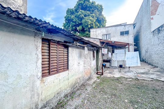 Área externa de casa para alugar com 2 quartos, 127m² em Penha de França, São Paulo