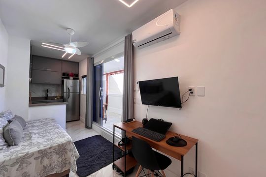 Sala/quarto de kitnet/studio para alugar com 1 quarto, 35m² em Copacabana, Rio de Janeiro