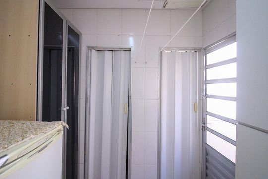 Área de Serviço de casa à venda com 5 quartos, 240m² em Vila Ema, São Paulo