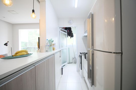 Cozinha de apartamento à venda com 2 quartos, 54m² em Jardim Caboré, São Paulo