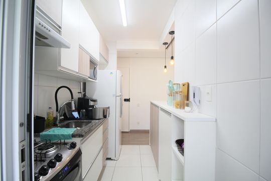 Cozinha de apartamento à venda com 2 quartos, 54m² em Jardim Caboré, São Paulo