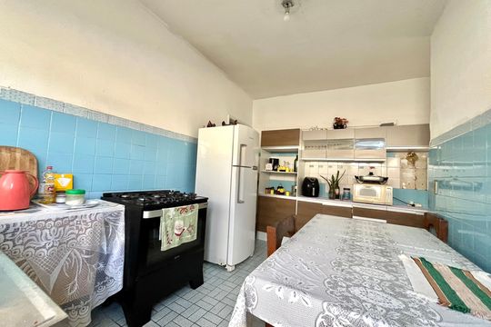 Cozinha de casa à venda com 3 quartos, 120m² em Cidade Domitila, São Paulo