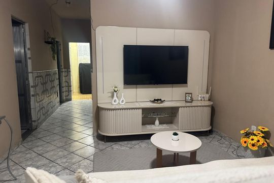 Casa à venda com 4 quartos, 200m² em Realengo, Rio de Janeiro