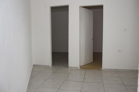 Sala de casa para alugar com 2 quartos, 45m² em Jardim Florida, Embu das Artes