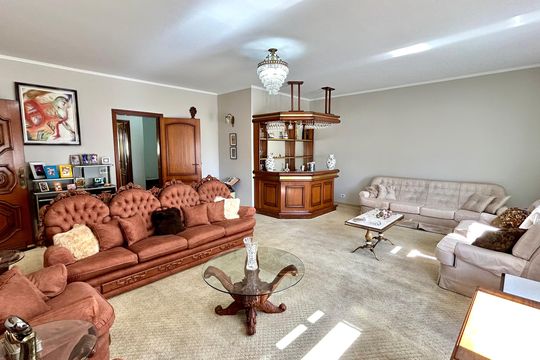 Sala de casa à venda com 4 quartos, 354m² em Vila Rosália, Guarulhos