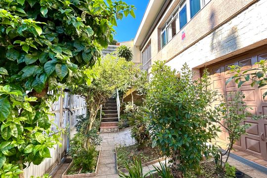 Garagem de casa à venda com 4 quartos, 354m² em Vila Rosália, Guarulhos