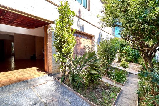 Garagem de casa à venda com 4 quartos, 354m² em Vila Rosália, Guarulhos