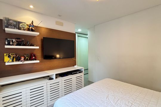 Suíte 2 de apartamento à venda com 3 quartos, 156m² em Vila Olímpia, São Paulo