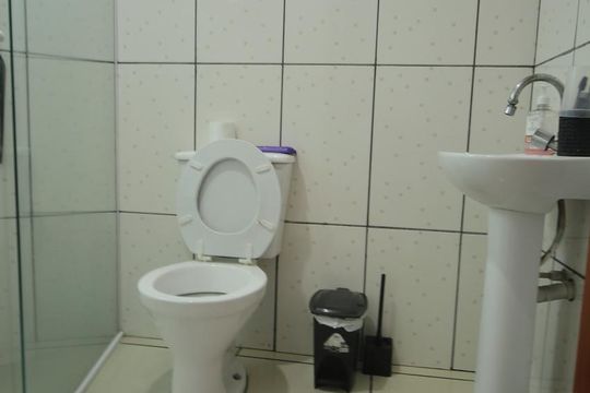 Banheiro  de casa à venda com 1 quarto, 344m² em Jardim Nova Canaa, São Bernardo do Campo