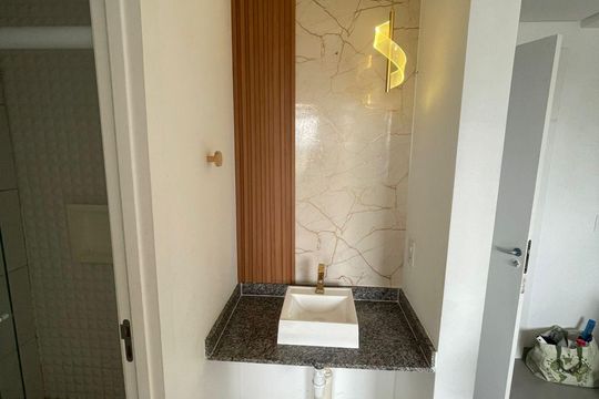 Banheiro de apartamento à venda com 2 quartos, 39m² em Parque Bristol, São Bernardo do Campo