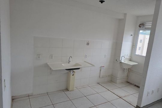 Sala/Cozinha de apartamento para alugar com 2 quartos, 50m² em Santa Cruz, Rio de Janeiro