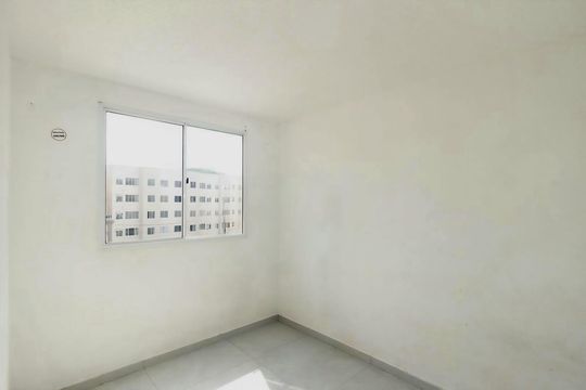 Quarto 2 de apartamento para alugar com 2 quartos, 50m² em Santa Cruz, Rio de Janeiro
