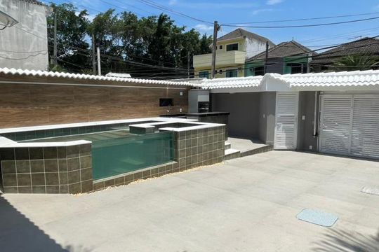 Casa de Condomínio à venda com 3 quartos, 308m² em Vargem Pequena, Rio de Janeiro