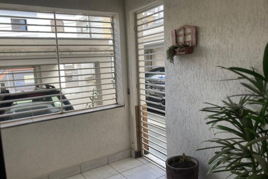 Área externa de casa à venda com 4 quartos, 195m² em Cidade Vargas, São Paulo